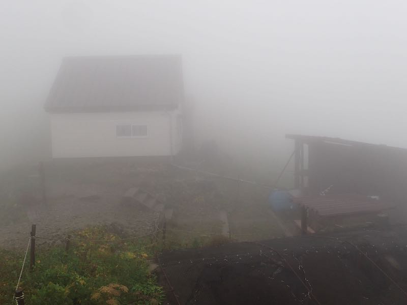 門内小屋